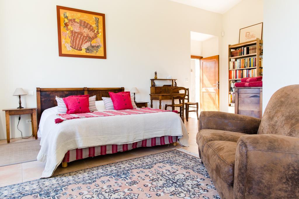 Le Mas Del Sol Bed & Breakfast Bonnieux Exterior foto